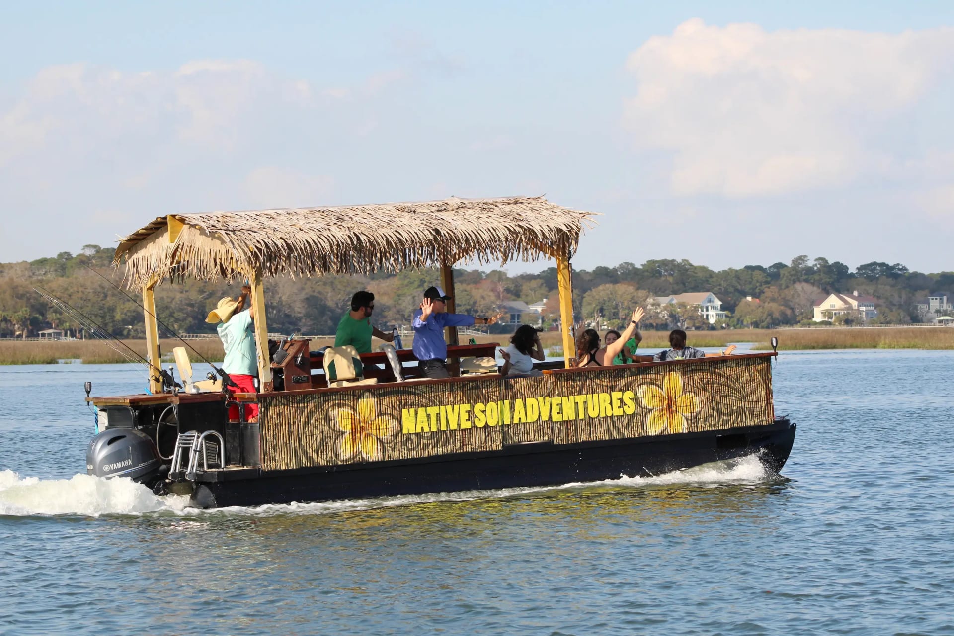 Tiki boat 0324