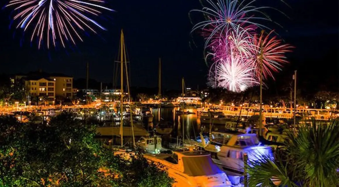 Cruise and boat tours feature 4
