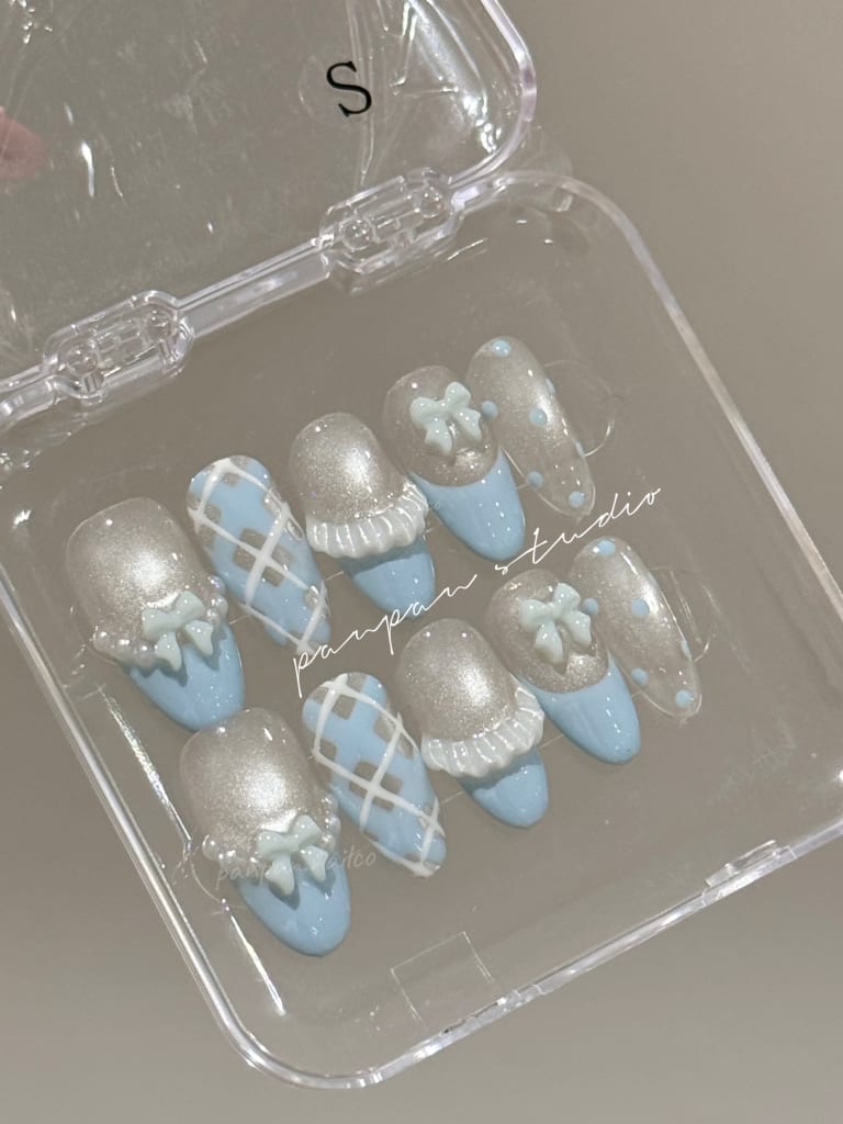 Blue skirt (medium Oval) 细节 3