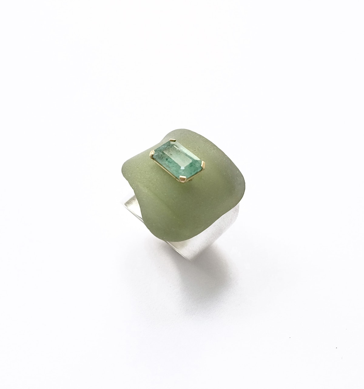 Frosted glass, beryl, gold and silver ring