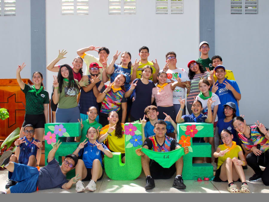 EJE COLOR FEST: un día lleno de colores, fe y alegría