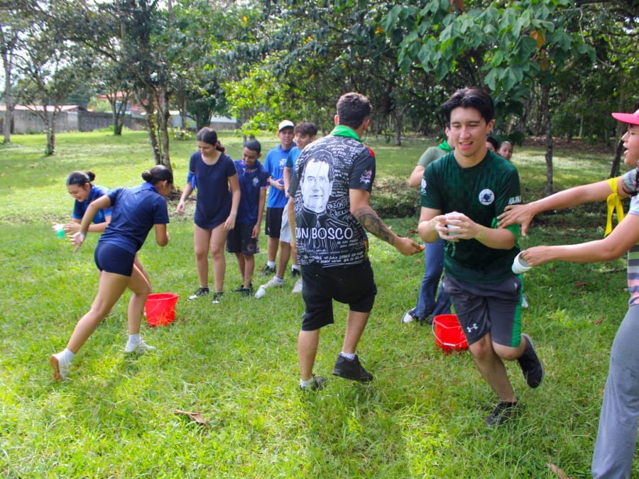EJE COLOR FEST: un día lleno de colores, fe y alegría