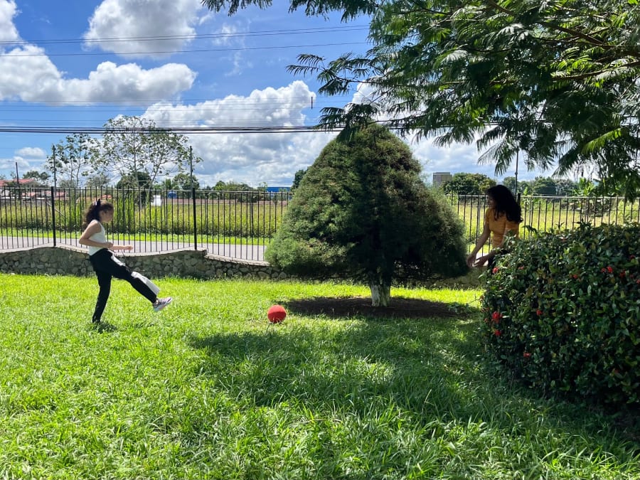 30 niños de la catequesis de Lourdes vivieron una convivencia misionera de fe y alegría