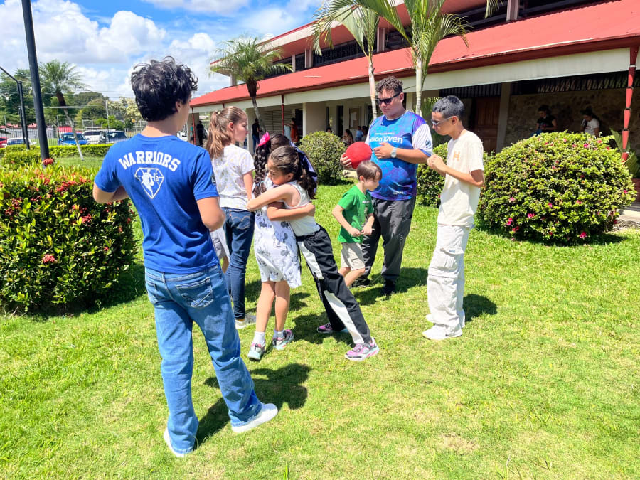 30 niños de la catequesis de Lourdes vivieron una convivencia misionera de fe y alegría