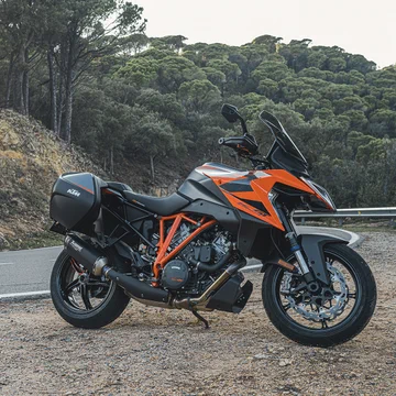 ktm super duke gt vs bmw s1000xr