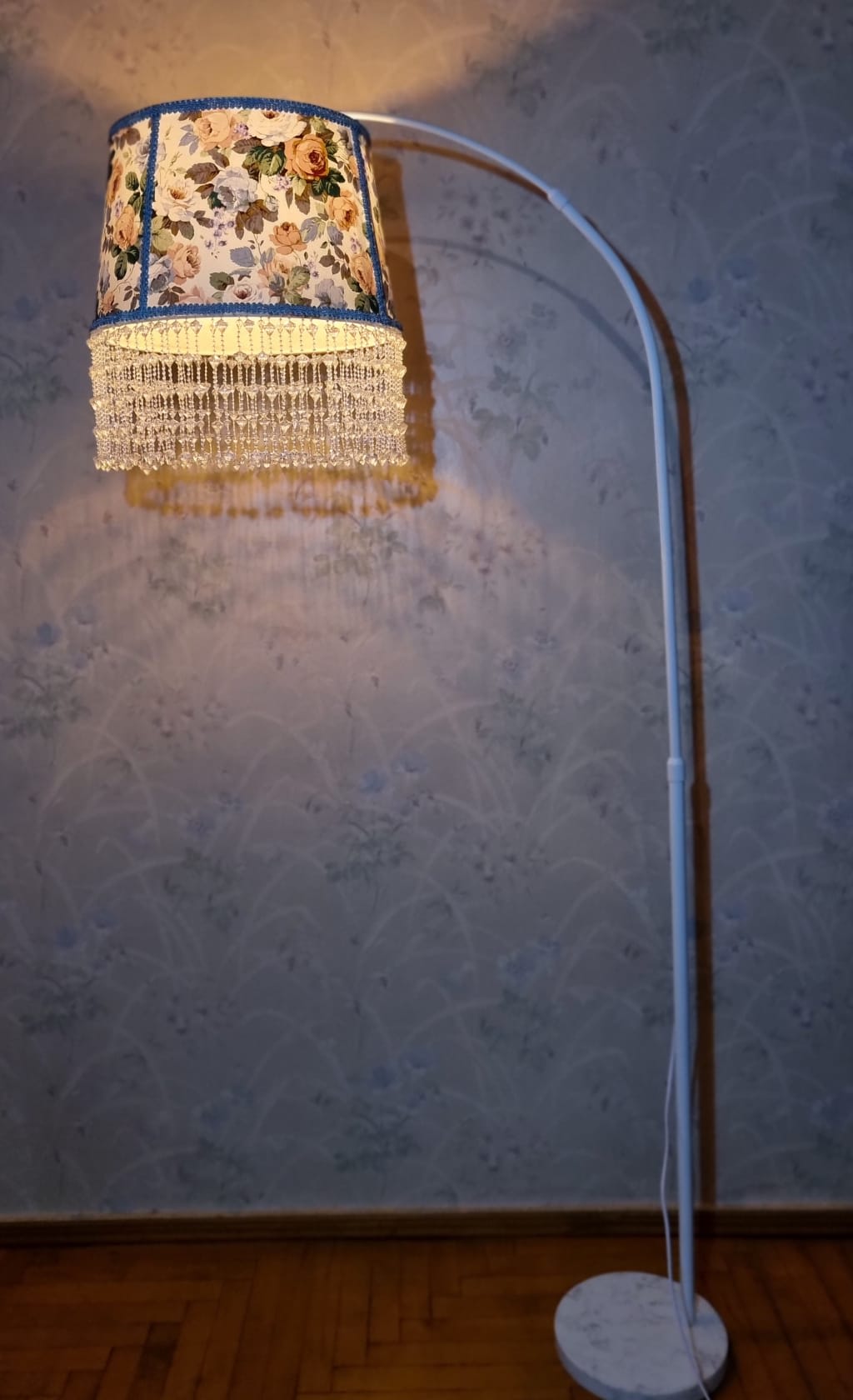 ხელნაკეთი სანათი