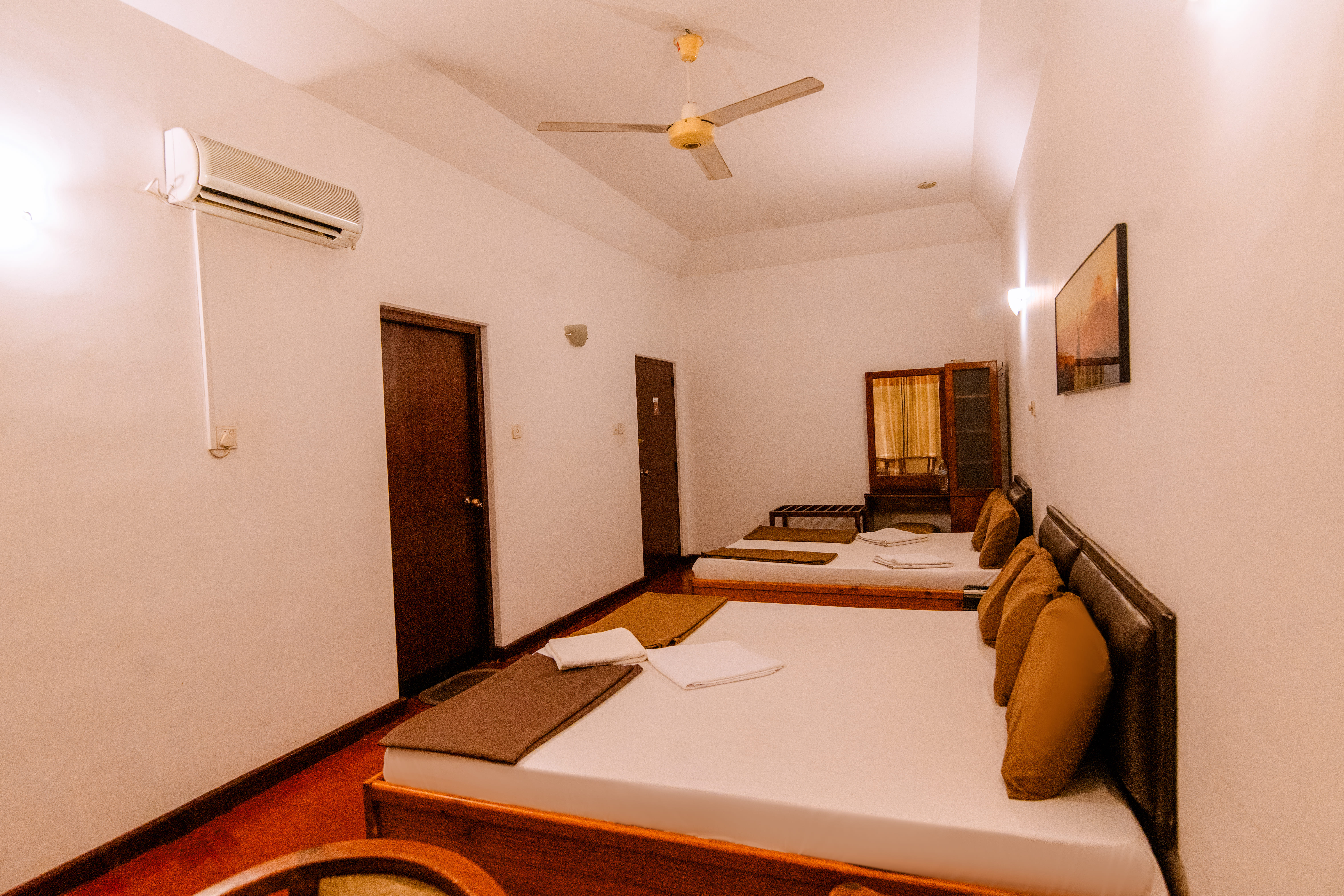 Family Room Room 001 at Water Garden Belihuloya - photo 1
