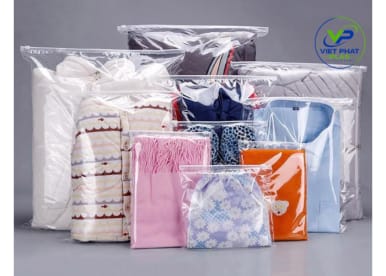 Zipper Plastic Bags for Clothes – Durable Packaging Solutions