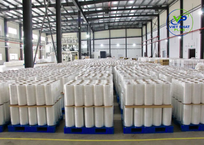 VietPhatPlas is positioned as a global manufacturer specializing in advanced pallet film solutions for industrial clients