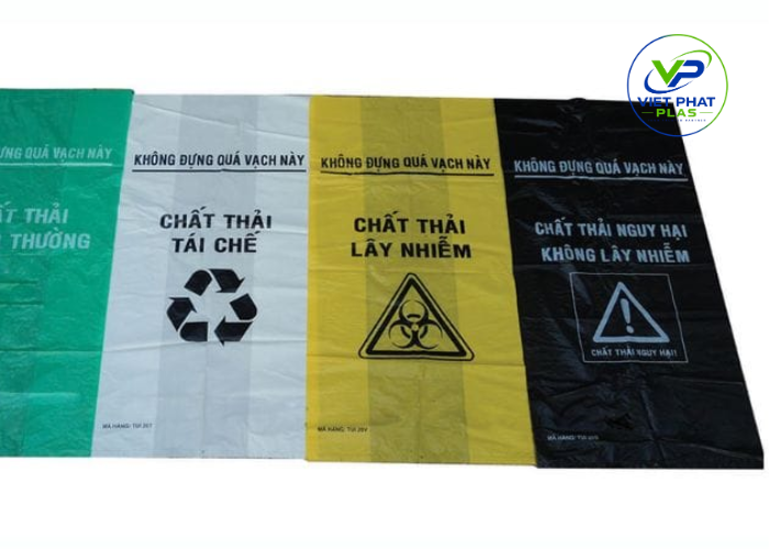 Types of garbage bags by function and color