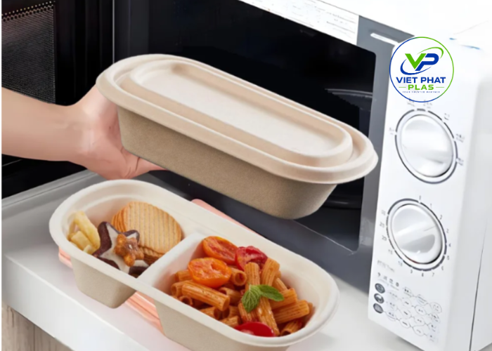 Microwave safe bagasse containers being reheated