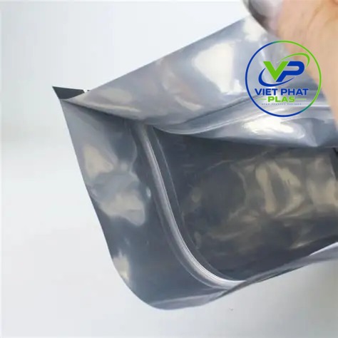Foil stand-up pouch with inner aluminum foil layer for gas, moisture, and light barrier protection