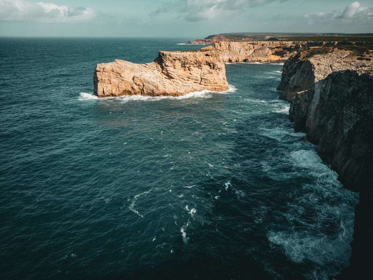 Pedra Lume Ericeira Portugal reef break rocky point expert waves