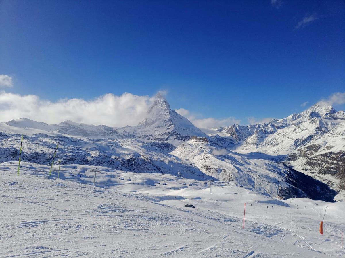 Zermatt Matterhorn swiss alps glacier skiing