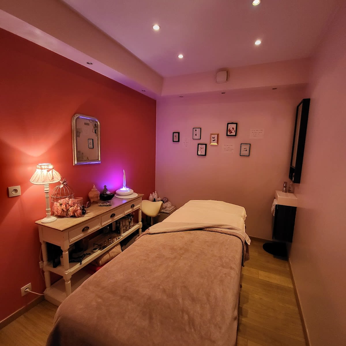 Salon Core
