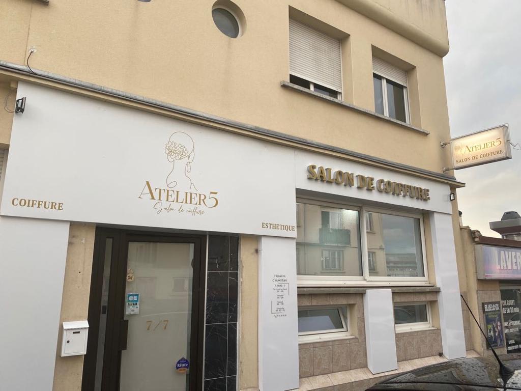 Salon Core