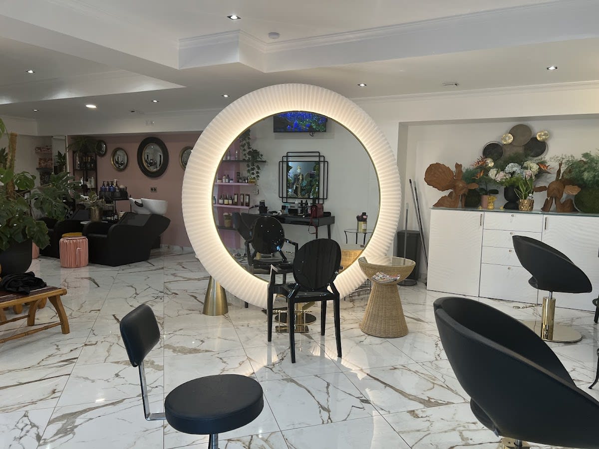 Salon Core