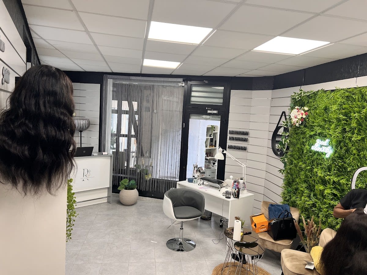 Salon Core