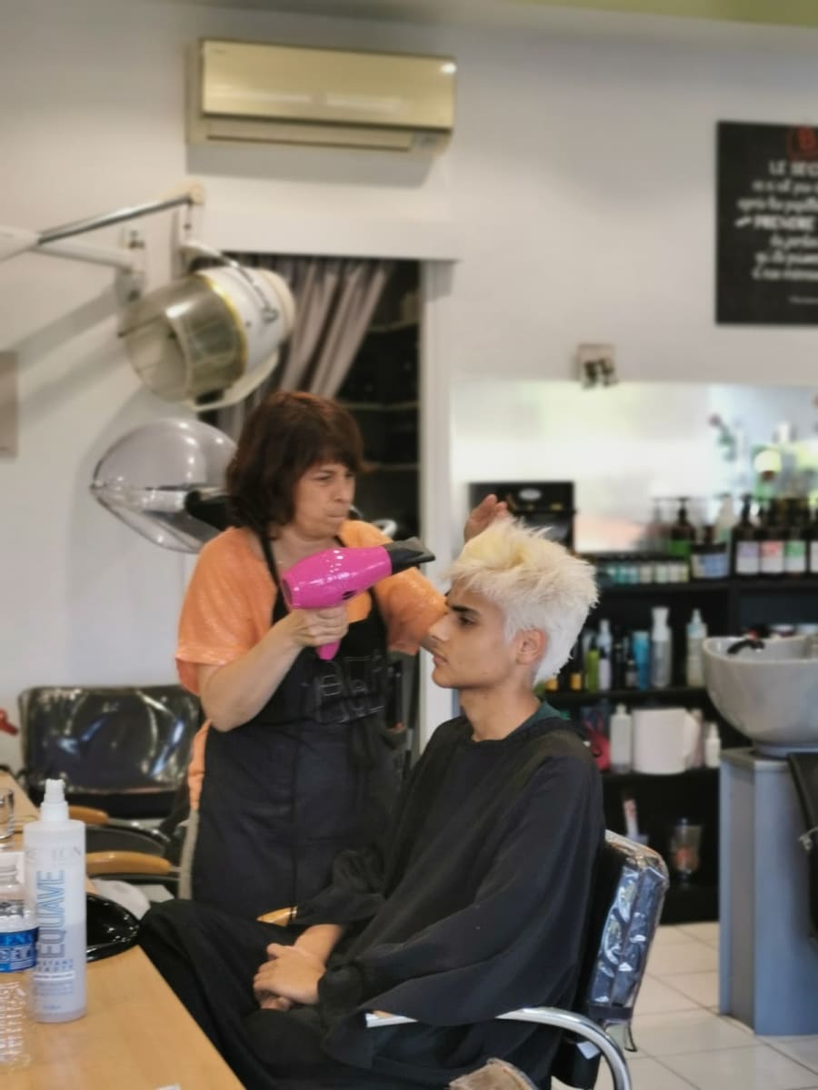 Salon Core