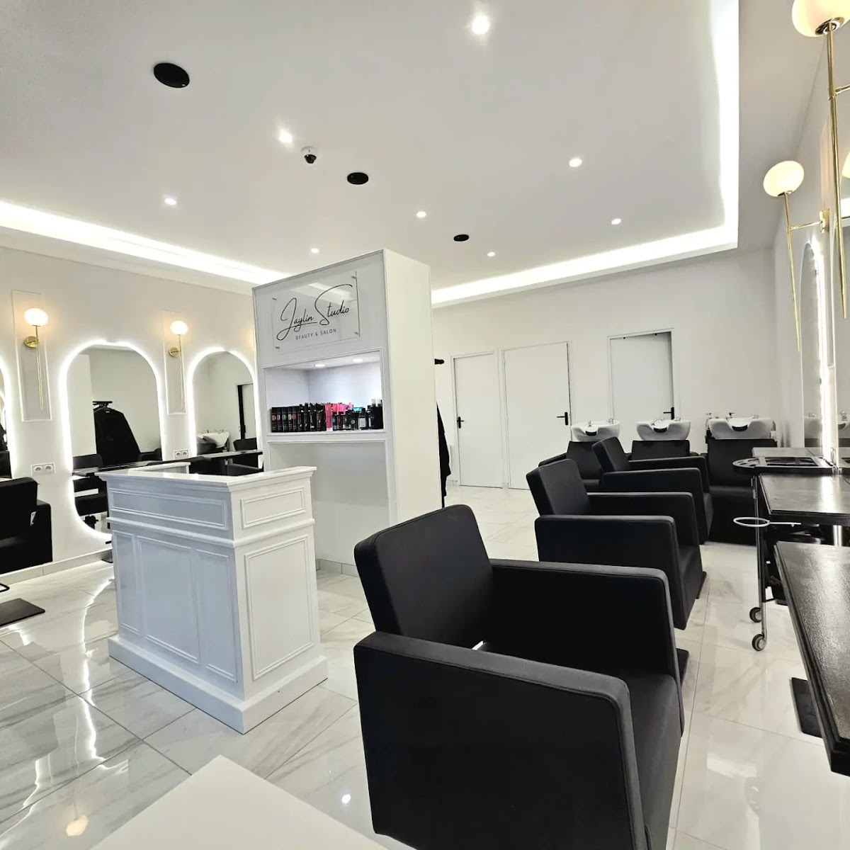 Salon Core