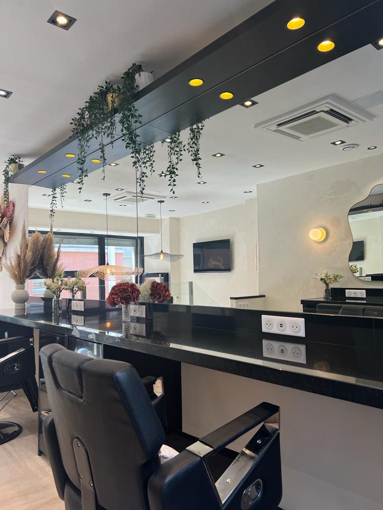 Salon Core