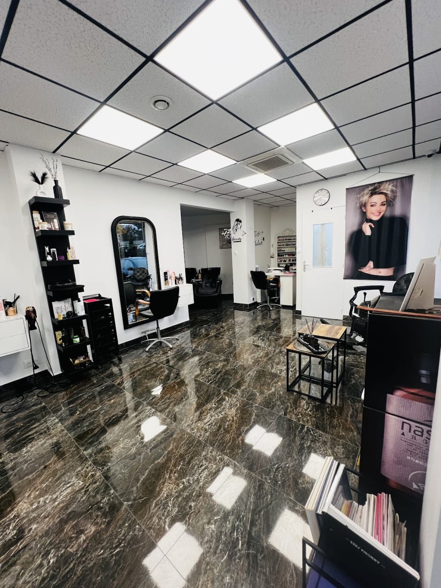 Salon Core