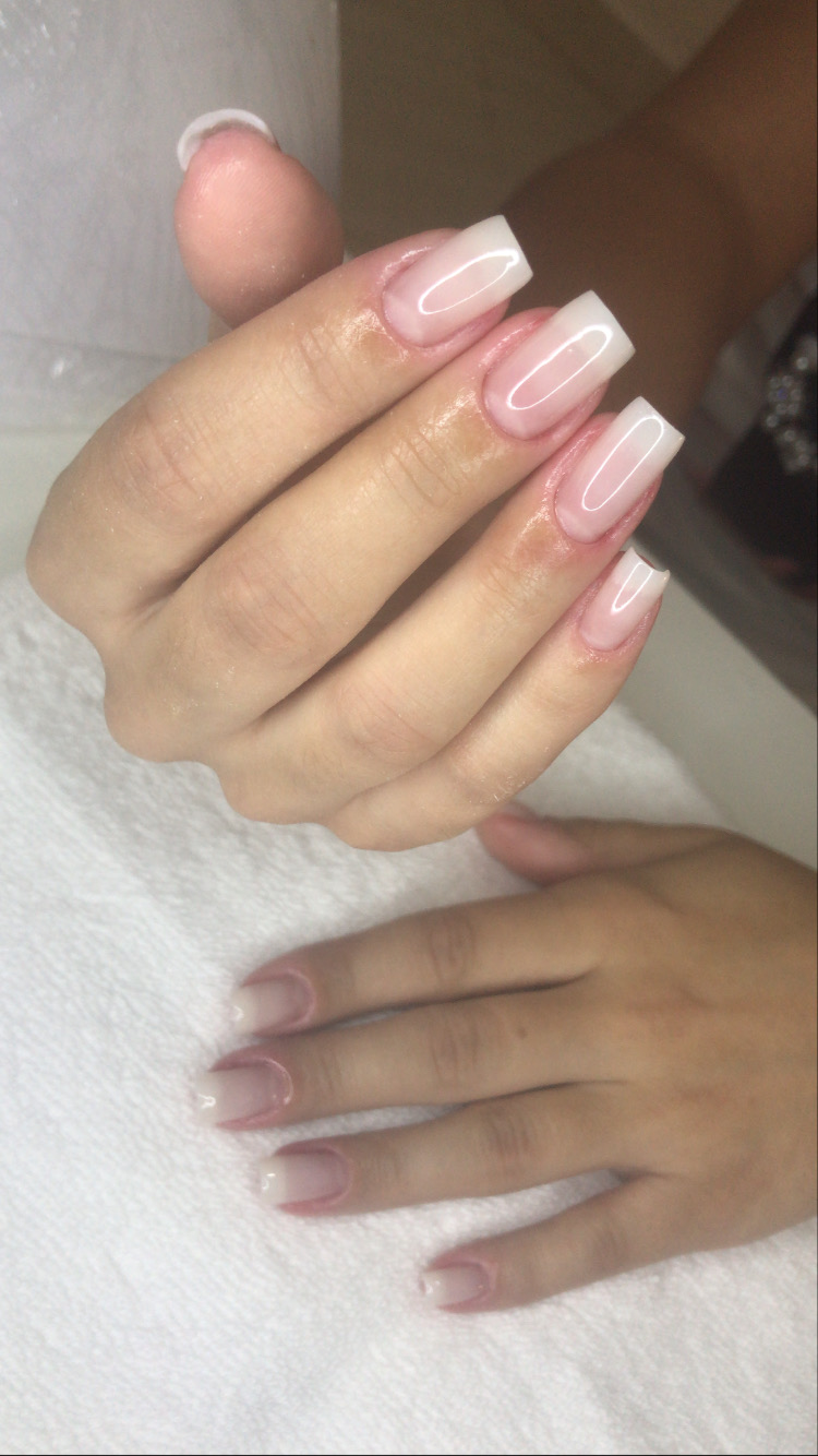 Alongamento de unhas