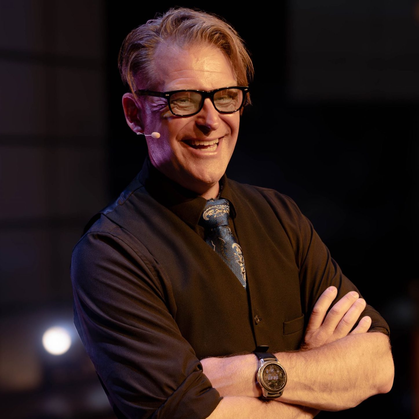 Close-up portrait of Arthur Fratelli-Silknitter