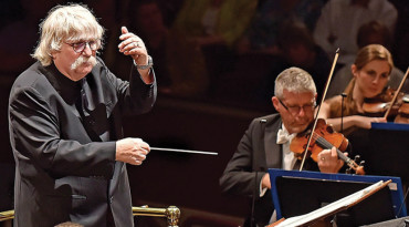 Sir Karl Jenkins conducts The Armed Man 