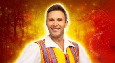 Jonathan Wilkes returns to the Regent Theatre this Christmas
