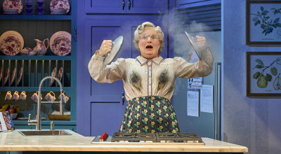 Mrs. Doubtfire heads to Wolverhampton Grand in 2027