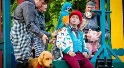 Telford Theatre stage outdoor production of Doctor Dolittle