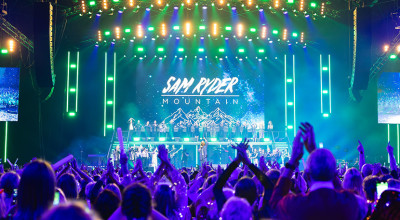 Rock Choir LIVE brings record-breaking 20,000 singers to Birmingham