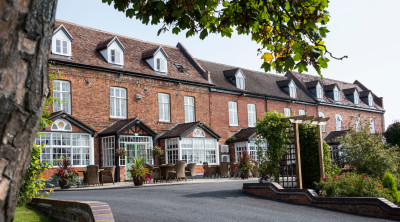 Worcester Theatres Announces Northanger Abbey Raffle Competition