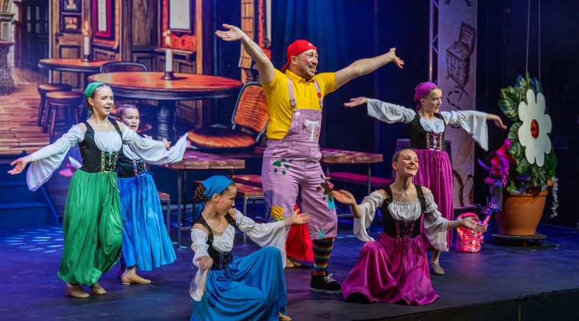 Review: Treasure Island at Artrix