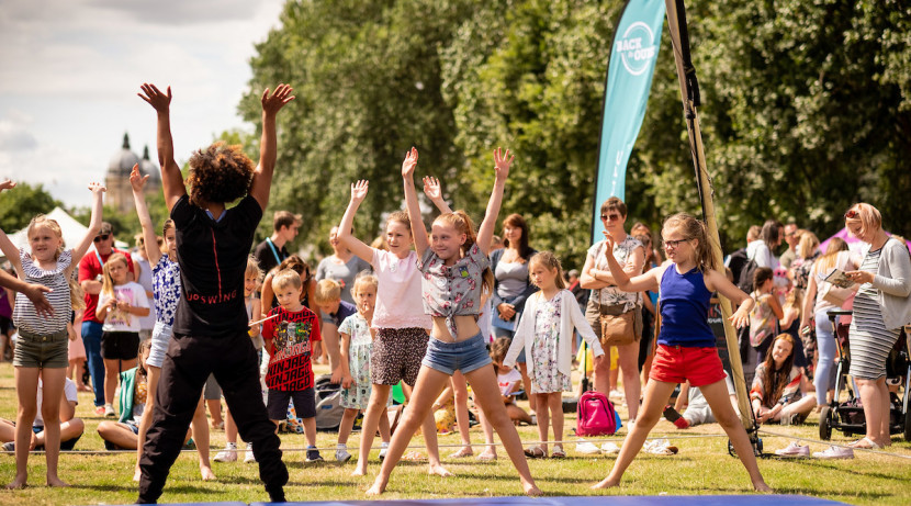 Free circus workshops and performances in Stoke-on-Trent