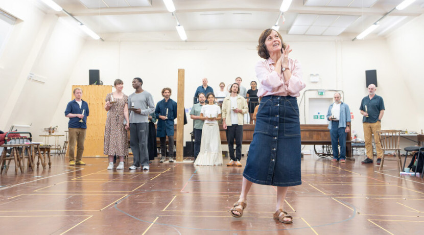 RSC releases rehearsal images for Middlemarch