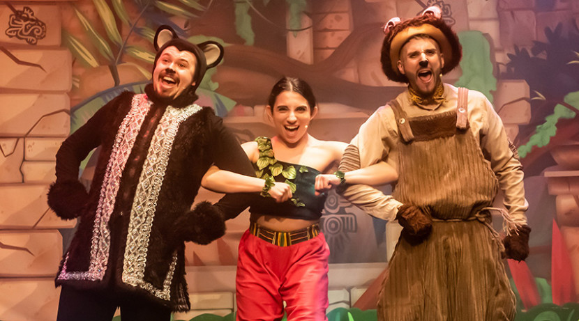 Enjoy a family show at Stourbridge Town Hall this Easter