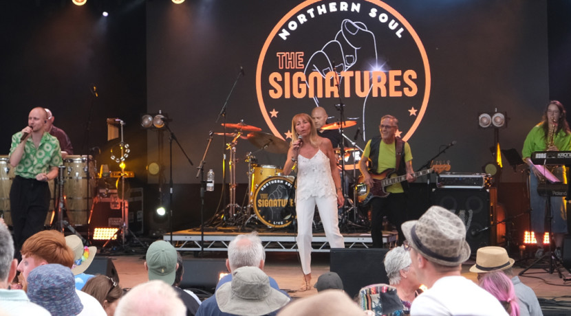 The Signatures feat. Stefan Taylor with special guest original Northern Soul artist Lorraine Silver