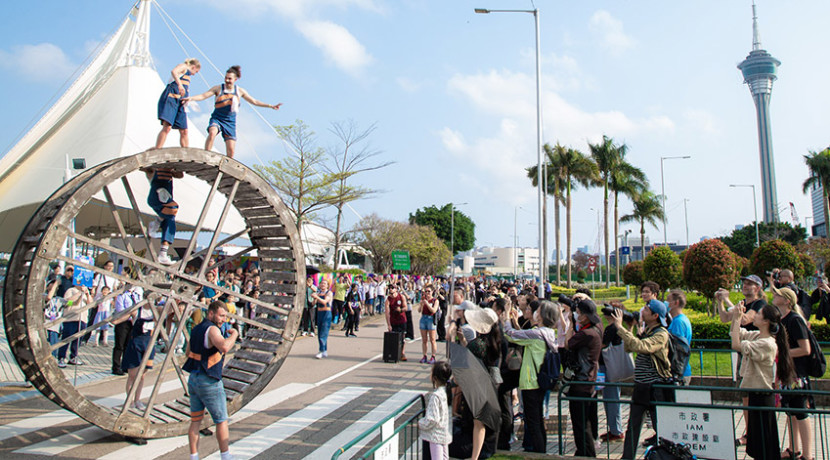 Giant wheel takes to the streets of Newcastle-under-Lyme