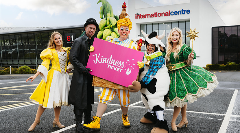 Gift panto this Christmas with Telford Theatre’s kindness ticket