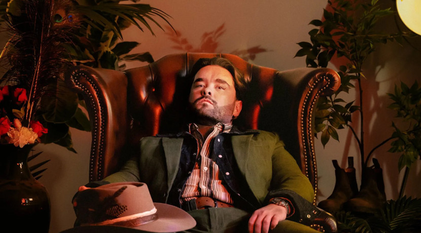 Adam Rowe: Fashionism