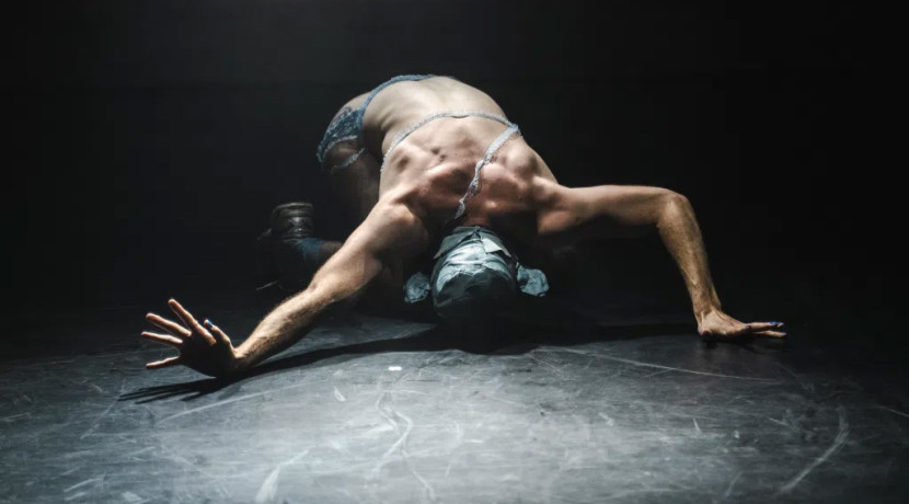 THIS IS DANCE: Threesome by Wojciech Grudzinski