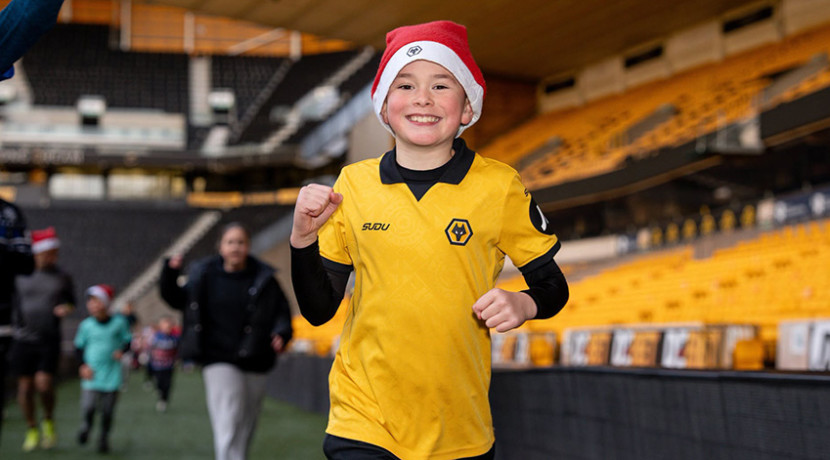Wolves Foundation invites young fans to festive Santa Dash at Molineux