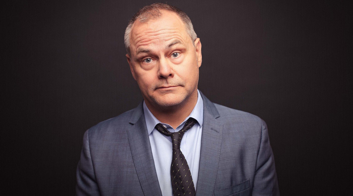 Comedian Jack Dee heads to Brierley Hill