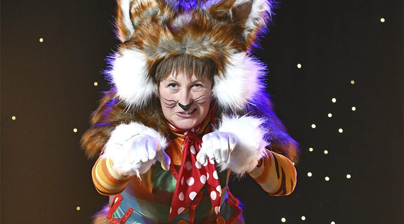 Doreen gets her claws into panto role at Birmingham Hippodrome