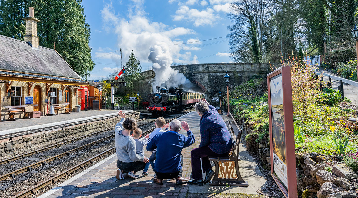 Weekday discount for locals throughout June at Severn Valley Railway 