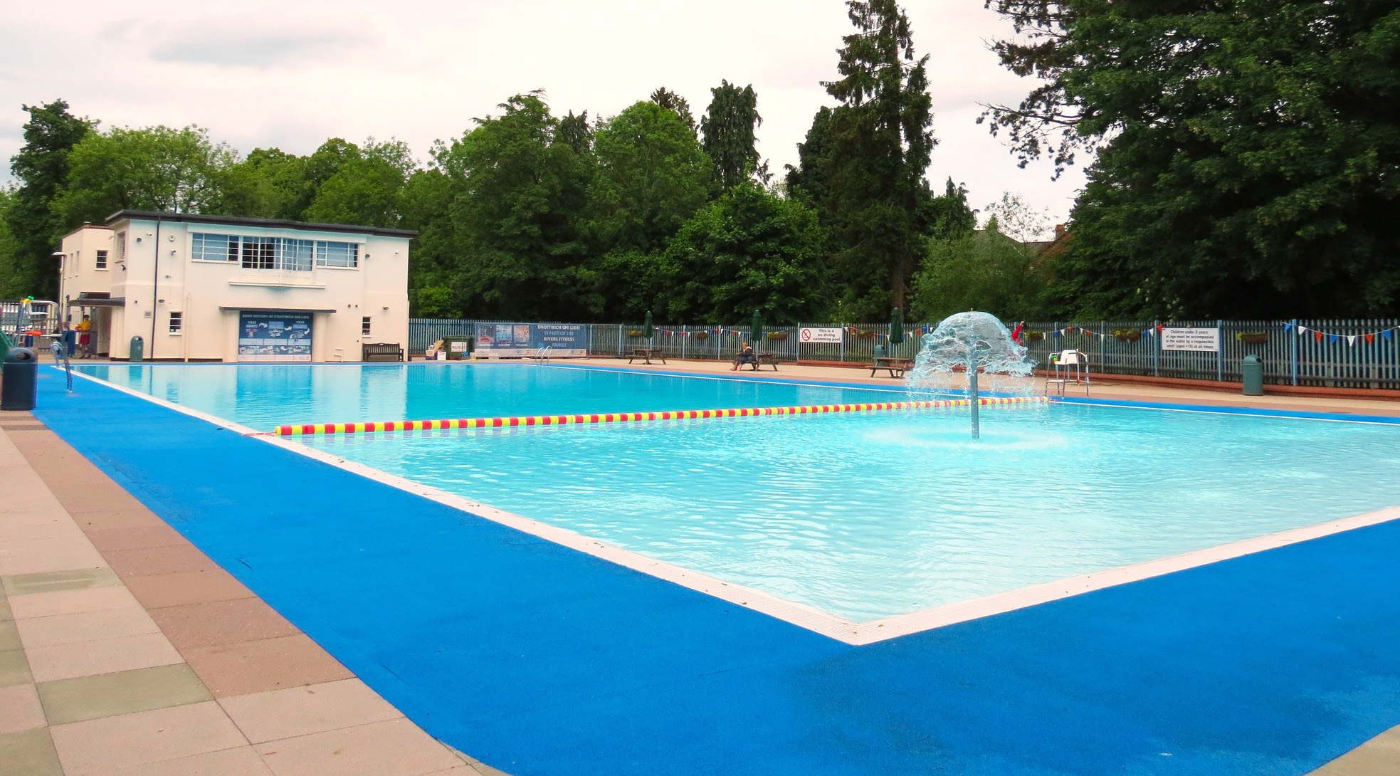 Droitwich Spa Lido