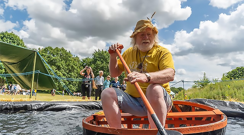 Coracle rides on offer at Tamworth Castle Grounds