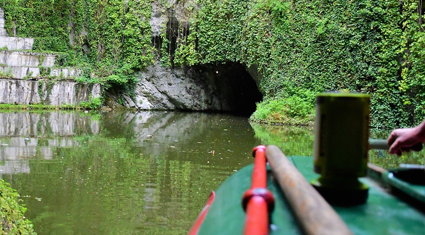 Visit The Jingle Boat at Dudley Canal & Caverns this Christmas
